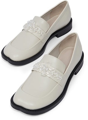 (W) CHARLES & KEITH Mocasin Tacón Grueso 'Rosa Blanco Transparente con Cuentas' CK1-70580175_CHALK Lookbook (W) CHARLES & KEITH Mocasin Tacón Grueso 'Rosa Blanco Transparente con Cuentas' CK1-70580175_CHALK