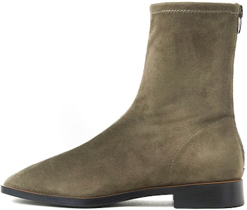 (W) 查尔斯与凯丝 透气绒面粗跟短靴 '军绿色' CK1-90900085_M.GRN Buy (W) 查尔斯与凯丝 透气绒面粗跟短靴 '军绿色' CK1-90900085_M.GRN