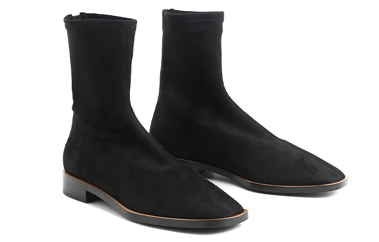 Lookbook (W) CHARLES & KEITH Sepatu Boot Tumit Chunky Suede Hitam 'Ankle Boots' CK1-90900085_BLK.TXT