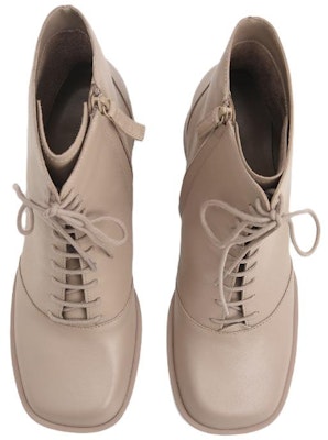 (W) CHARLES & KEITH 가죽 레이스업 앵클부츠 (그레이 브라운) SL1-90280044_TAUPE Shop (W) CHARLES & KEITH 가죽 레이스업 앵클부츠 (그레이 브라운) SL1-90280044_TAUPE