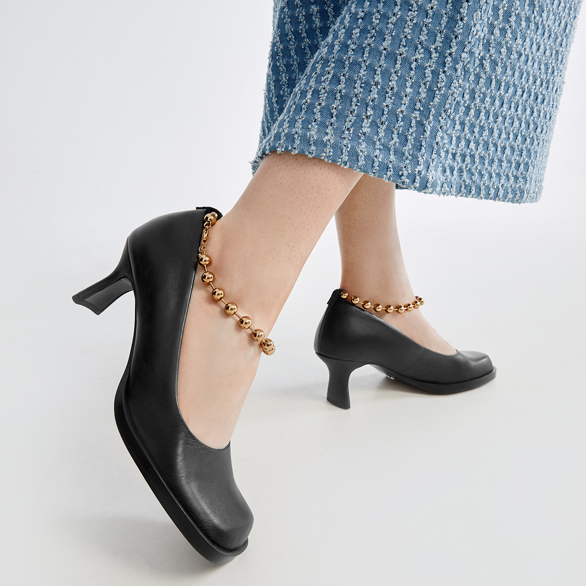 Order (W) (女性用) CHARLES & KEITH チェーン飾りブロックヒールレザー SL1-60280416 SL1-60280416