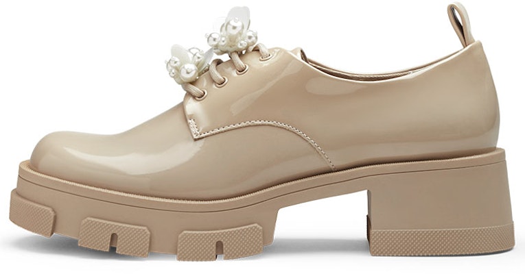 (Women) CHARLES & KEITH Platform Oxford 'Academy' CK1-70900324-1 Lookbook (Women) CHARLES & KEITH Platform Oxford 'Academy' CK1-70900324-1