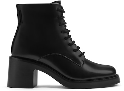 (W) CHARLES & KEITH Bota Negra Estilo Británico Tacón Alto con Cremallera Lateral. CK1-90920134 Order (W) CHARLES & KEITH Bota Negra Estilo Británico Tacón Alto con Cremallera Lateral. CK1-90920134