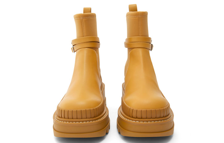 Shop CHARLES&KEITH 仿皮复古厚底短靴 5.6cm 女款 黃褐色