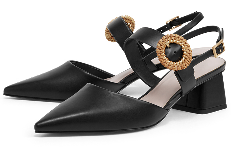 Lookbook (W) CHARLES & KEITH プレーンバックルパンプス (黒) CK1-61720102_BLACK