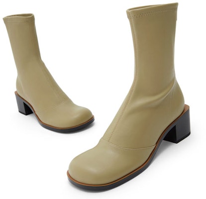 (Women) CHARLES & KEITH Retro Round Toe Chunky Heel Zip Ankle Boots 'Olive Green' CK1-90900096_OLIVE Lookbook (Women) CHARLES & KEITH Retro Round Toe Chunky Heel Zip Ankle Boots 'Olive Green' CK1-90900096_OLIVE