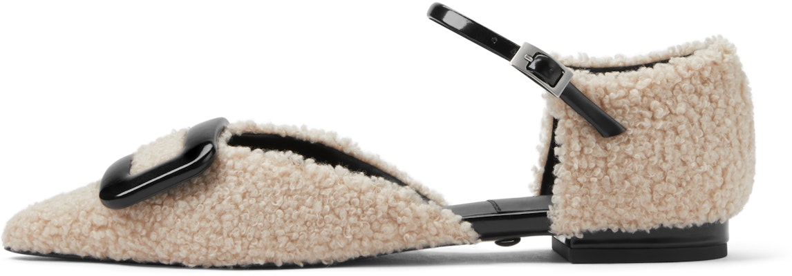(W) CHARLES & KEITH Sepatu Datar Lancip Gesper Kotak 'Kasual Fashion' SL1-71790017 Order (W) CHARLES & KEITH Sepatu Datar Lancip Gesper Kotak 'Kasual Fashion' SL1-71790017