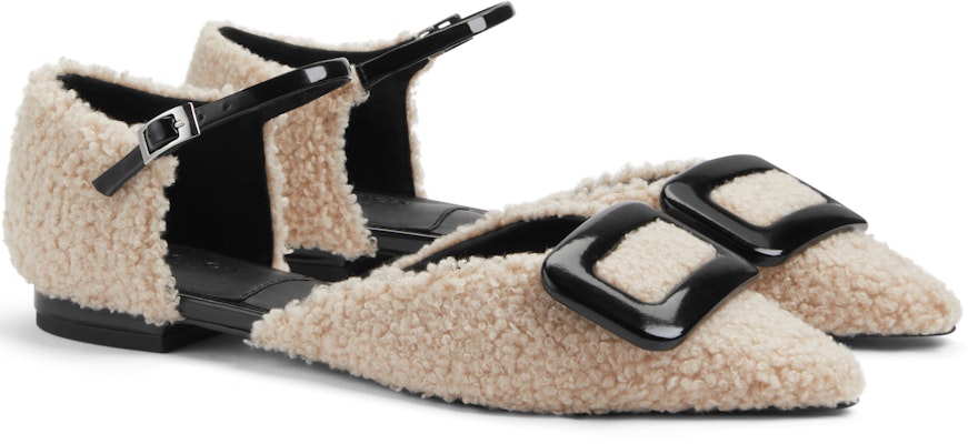 (W) CHARLES & KEITH Sepatu Datar Lancip Gesper Kotak 'Kasual Fashion' SL1-71790017 Shop (W) CHARLES & KEITH Sepatu Datar Lancip Gesper Kotak 'Kasual Fashion' SL1-71790017