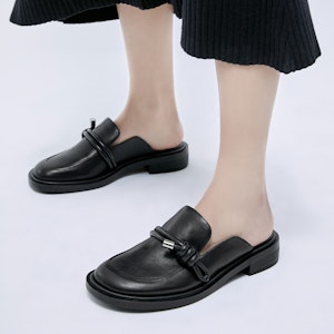 (W) CHARLES & KEITH 扭结装饰粗跟黑色穆勒鞋 SL1-71720091_BLACK Details for (W) CHARLES & KEITH 扭结装饰粗跟黑色穆勒鞋 SL1-71720091_BLACK