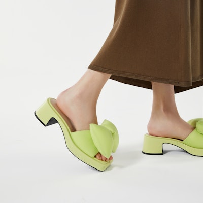 CHARLES & KEITH 織物小CK蝴蝶結裝飾粗跟方頭拖鞋 5.6cm 女款 Sizing CHARLES & KEITH 織物小CK蝴蝶結裝飾粗跟方頭拖鞋 5.6cm 女款