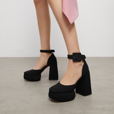 (W) CHARLES & KEITH Koleksi Barbie High Heels 'Retro Fashion Small CK' CK1-60361454 Shop (W) CHARLES & KEITH Koleksi Barbie High Heels 'Retro Fashion Small CK' CK1-60361454