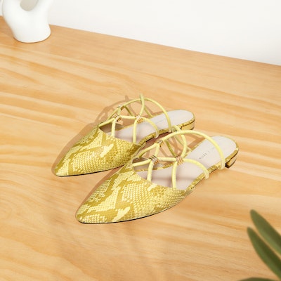 (W) Sandal Tumit Rendah Merah Charles & Keith dengan Tali Silang Depan CK1-70920093_AP.YELLOW Purchase (W) Sandal Tumit Rendah Merah Charles & Keith dengan Tali Silang Depan CK1-70920093_AP.YELLOW