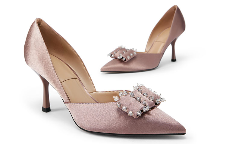 Lookbook (W) CHARLES & KEITH Kasut Tumit Tinggi Runcing Coklat dengan Riben Hiasan Fabrik SL1-60360231_BROWN