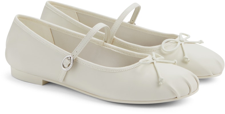 (W) CHARLES & KEITH Sepatu Flat Mary Jane Pita Kasual CK1-71720057 Purchase (W) CHARLES & KEITH Sepatu Flat Mary Jane Pita Kasual CK1-71720057