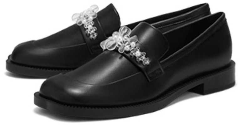 (W) CHARLES & KEITH Mules Kulit Berlian Transparan dan Heel Tebal 'Hias Bunga' CK1-70580175 Order (W) CHARLES & KEITH Mules Kulit Berlian Transparan dan Heel Tebal 'Hias Bunga' CK1-70580175