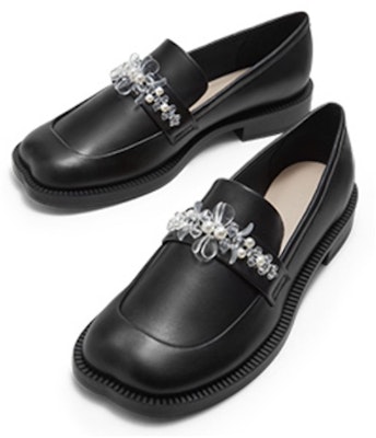 (W) CHARLES & KEITH Mules Kulit Berlian Transparan dan Heel Tebal 'Hias Bunga' CK1-70580175 Lookbook (W) CHARLES & KEITH Mules Kulit Berlian Transparan dan Heel Tebal 'Hias Bunga' CK1-70580175