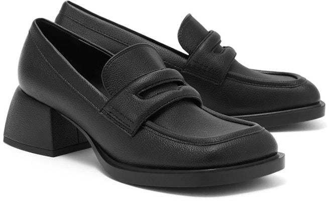 (W) CHARLES & KEITH Loafer 'Retro British' Gaya Inggris Klasik CK1-60580248 Order (W) CHARLES & KEITH Loafer 'Retro British' Gaya Inggris Klasik CK1-60580248