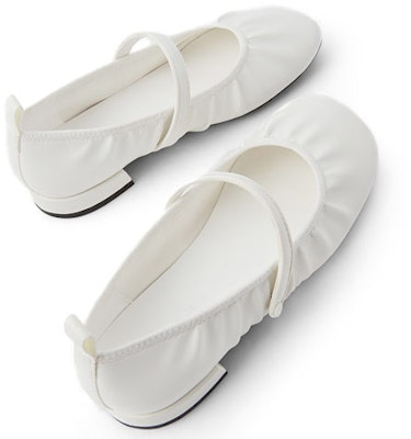 (W) 찰스앤키스 러치드 메리제인 플랫 (화이트) CK1-70360134_WHITE Lookbook (W) 찰스앤키스 러치드 메리제인 플랫 (화이트) CK1-70360134_WHITE