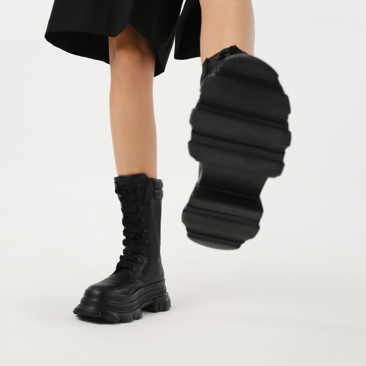 Shop (W) CHARLES & KEITH Sepatu Bot Platform 'Celebrity Style' Setinggi Betis CK1-90580161