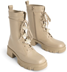 (W) Charles & Keith But Chunky Kulit Patent 'Slim Martin' CK1-90920110 Sizing (W) Charles & Keith But Chunky Kulit Patent 'Slim Martin' CK1-90920110