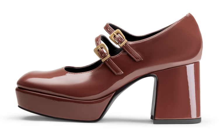 Cheap CHARLES＆KEITH 漆皮流行休閒高跟鞋 7.5cm 女款