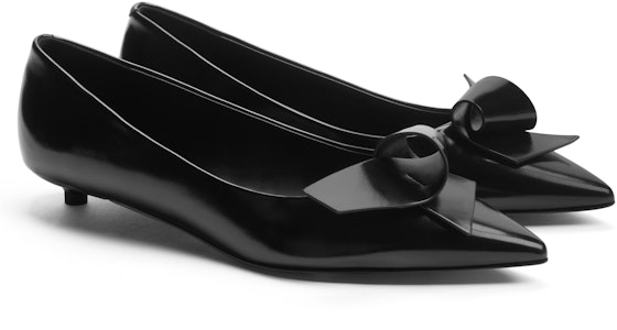 (W) CHARLES & KEITH PU 'Kasut Kasual Selesa Versatil dan Bergaya' CK1-60361492 Purchase (W) CHARLES & KEITH PU 'Kasut Kasual Selesa Versatil dan Bergaya' CK1-60361492