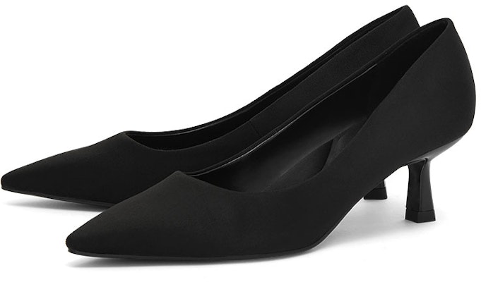 (W) CHARLES & KEITH PU 'Tumit Tinggi Runcing Komuter Hitam Bertekstur' CK1-60361352_BLACKTEXTURED Lookbook (W) CHARLES & KEITH PU 'Tumit Tinggi Runcing Komuter Hitam Bertekstur' CK1-60361352_BLACKTEXTURED