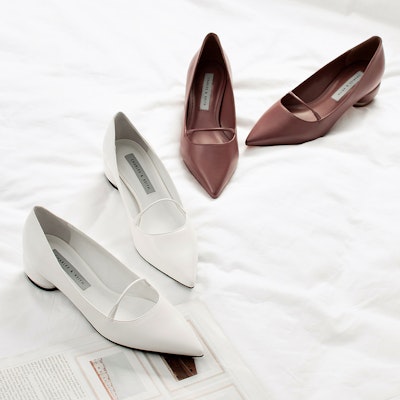 CHARLES&KEITH PU一字帶飾尖頭中低跟鞋 3.5cm 女款 白色 Details for CHARLES&KEITH PU一字帶飾尖頭中低跟鞋 3.5cm 女款 白色