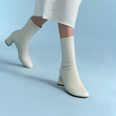 (Women) CHARLES & KEITH PU Boots 'Chic Chunky Heel Fashion Zipper' CK1-90360374 Cheap (Women) CHARLES & KEITH PU Boots 'Chic Chunky Heel Fashion Zipper' CK1-90360374