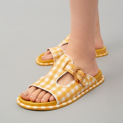 CHARLES&KEITH PU拼色格紋休閒拖鞋 女款 黃色 Shop CHARLES&KEITH PU拼色格紋休閒拖鞋 女款 黃色