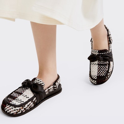CHARLES&KEITH PU布料蝴蝶結裝飾休閒平底涼鞋 0.8cm 女款 Shop CHARLES&KEITH PU布料蝴蝶結裝飾休閒平底涼鞋 0.8cm 女款