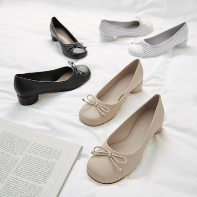 (W) CHARLES & KEITH PU Kain Hiasan Riben Hujung Bulat Tumit Sederhana 'Biru Muda' CK1-61720087_-LIGHT-BLUE Details for (W) CHARLES & KEITH PU Kain Hiasan Riben Hujung Bulat Tumit Sederhana 'Biru Muda' CK1-61720087_-LIGHT-BLUE