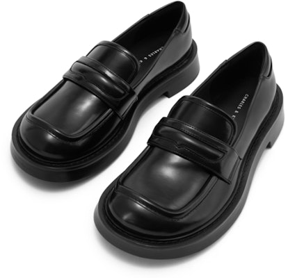 CHARLES & KEITH PU時尚休閒中低跟鞋 2.8cm 女款 Lookbook CHARLES & KEITH PU時尚休閒中低跟鞋 2.8cm 女款