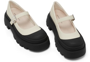 (W) CHARLES & KEITH PU Mary Jane 'Fesyen Buckle Platform' CK1-70920124 Sizing (W) CHARLES & KEITH PU Mary Jane 'Fesyen Buckle Platform' CK1-70920124