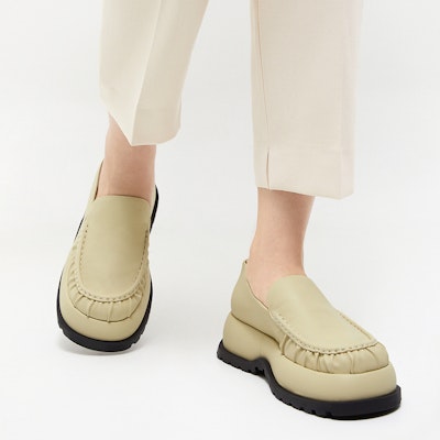 CHARLES & KEITH PU 絎縫褶皺設計 5.2cm 厚底鞋 女款 黃色 Shop CHARLES & KEITH PU 絎縫褶皺設計 5.2cm 厚底鞋 女款 黃色