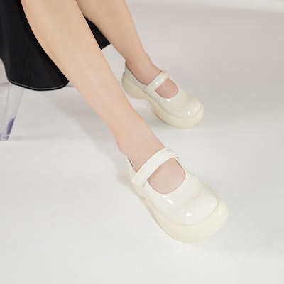 (W) CHARLES & KEITH PU Putih 'Casual Sol Tebal Mary Jane' CK1-70900400 Order (W) CHARLES & KEITH PU Putih 'Casual Sol Tebal Mary Jane' CK1-70900400