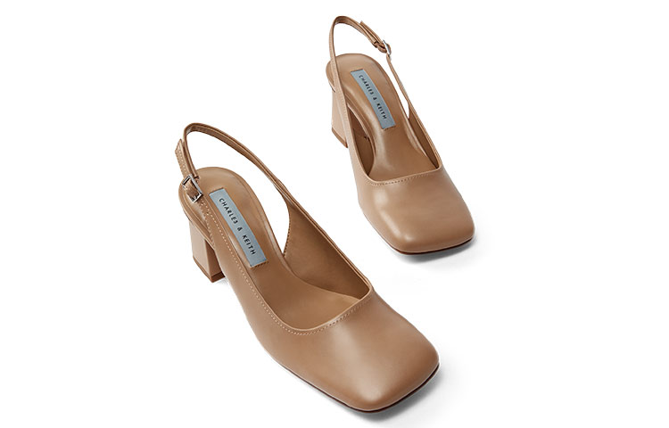 Lookbook (W) CHARLES & KEITH Tacones Punta Cuadrada con Correa Tobillera 'Camel' CK1-60361378_CAMEL