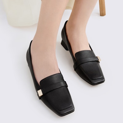 (W) CHARLES & KEITH スクエアトゥメタル飾ローヒール CK1-60580198_BLACK Purchase (W) CHARLES & KEITH スクエアトゥメタル飾ローヒール CK1-60580198_BLACK