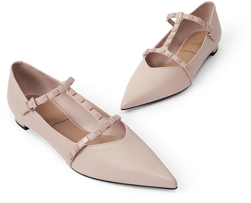 CHARLES&KEITH 羊皮 鉚釘綁帶飾時尚尖頭 粗跟 休閒單鞋 女款 粉紅色 Lookbook CHARLES&KEITH 羊皮 鉚釘綁帶飾時尚尖頭 粗跟 休閒單鞋 女款 粉紅色