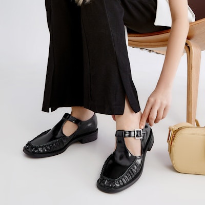 (Women) CHARLES & KEITH Vintage Pleated Low Heel 'PU Fabric' CK1-70380950 Shop (Women) CHARLES & KEITH Vintage Pleated Low Heel 'PU Fabric' CK1-70380950