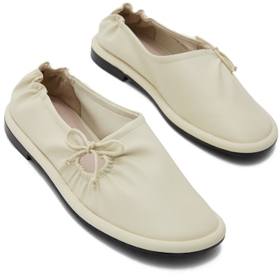 (W) CHARLES & KEITH Flat 'Merah Muda Putih Pita' CK1-70900328_CHALK Shop (W) CHARLES & KEITH Flat 'Merah Muda Putih Pita' CK1-70900328_CHALK