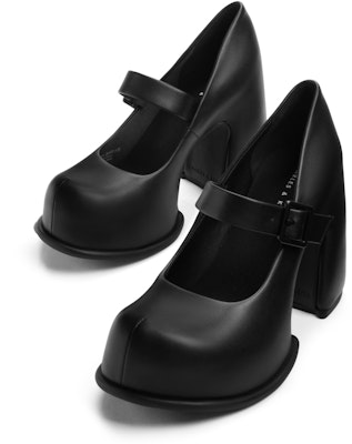 (W) CHARLES & KEITH Chunky Heel Mary Janes 'Platform Retro Perancis' CK1-61900003 Lookbook (W) CHARLES & KEITH Chunky Heel Mary Janes 'Platform Retro Perancis' CK1-61900003