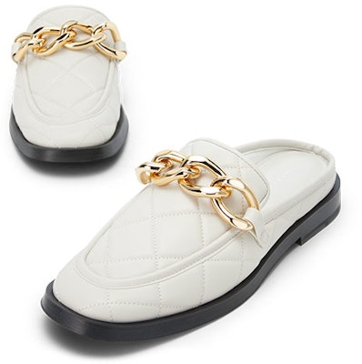 (Women) CHARLES & KEITH Muller 'Powder White Chain Quilted Low Heel' CK1-70380952_CHALK Lookbook (Women) CHARLES & KEITH Muller 'Powder White Chain Quilted Low Heel' CK1-70380952_CHALK
