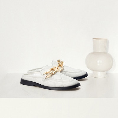 (Women) CHARLES & KEITH Muller 'Powder White Chain Quilted Low Heel' CK1-70380952_CHALK Details for (Women) CHARLES & KEITH Muller 'Powder White Chain Quilted Low Heel' CK1-70380952_CHALK