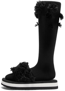 (W) CHARLES & KEITH 平底拖鞋“情人节花卉款” CK1-70900452 Buy (W) CHARLES & KEITH 平底拖鞋“情人节花卉款” CK1-70900452