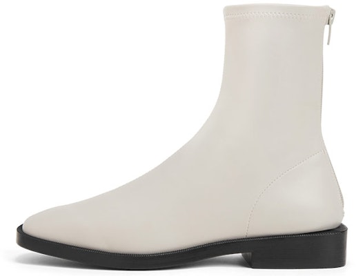 (W) CHARLES & KEITH PU Sepatu Boot Hitam Hak Rendah Jempol Kotak Retro dengan Resleting CK1-90900090 Sizing (W) CHARLES & KEITH PU Sepatu Boot Hitam Hak Rendah Jempol Kotak Retro dengan Resleting CK1-90900090
