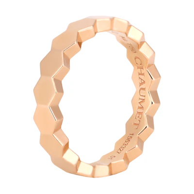 (Women) Chaumet Bee My Love 18K Rose Gold Diamond Honeycomb Ring for Women. 083359