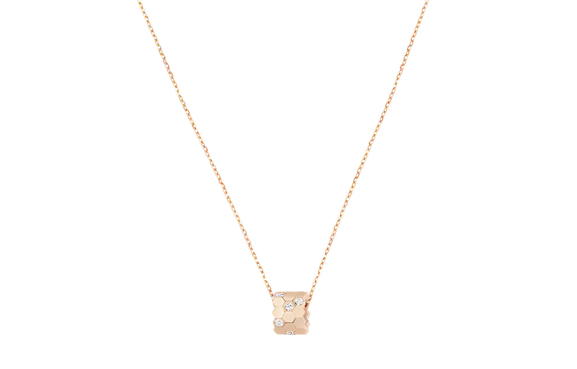 (Women) Chaumet Bee My Love Diamond Pendant 18K Rose Gold Necklace for Women. 085156