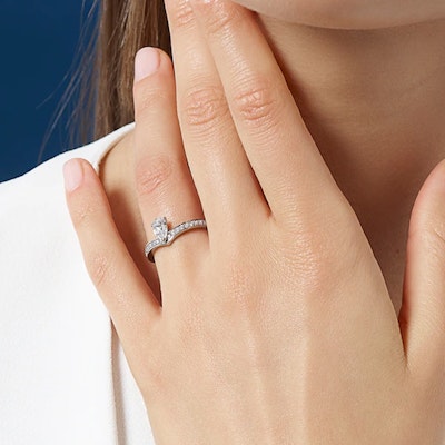 (W) Chaumet Paris 皇冠愛情鉑金戒指 銀色. J3OG00 Shop (W) Chaumet Paris 皇冠愛情鉑金戒指 銀色. J3OG00