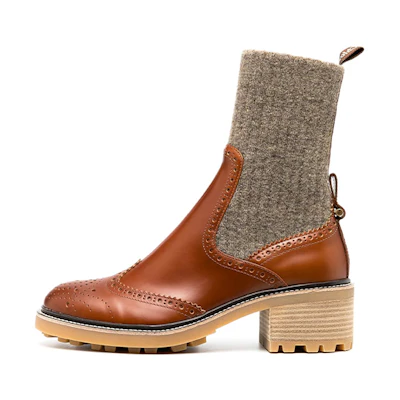 (W) Chloé Chelsea Boots 'Carved Detail Brown'